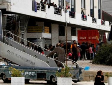 Το παλιό αεροδρόμιο του Ελληνικού που έγινε καταυλισμός μεταναστών (βίντεο)